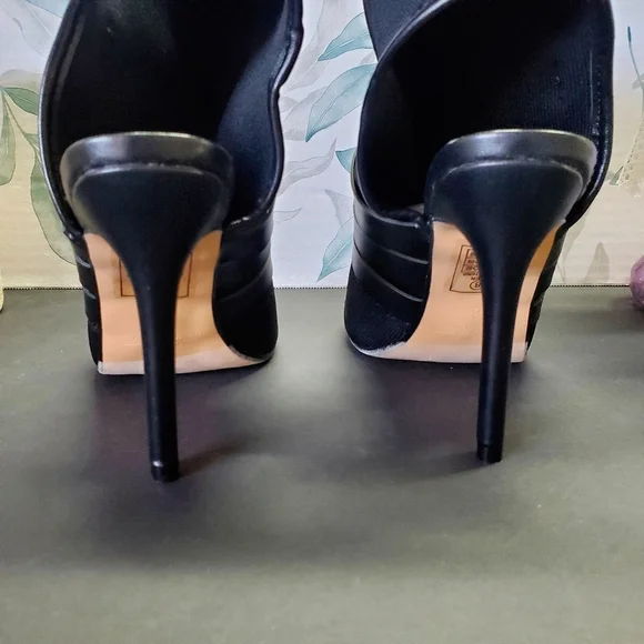 NICOLE MILLER | Boomer Strappy Peep Toe Heel sz 8 - Picture 4 of 7